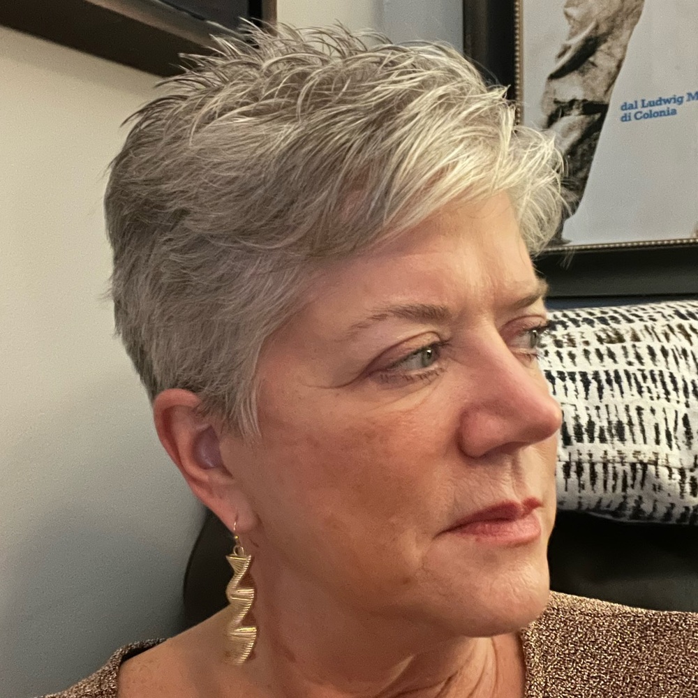 Meet your Posher, Carol